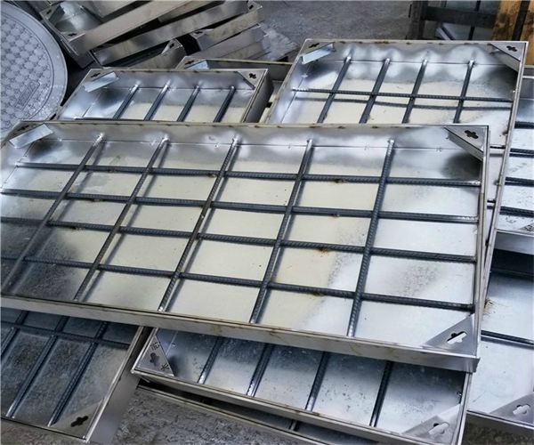 不銹鋼井蓋施工圖：、耐用、美觀的選擇