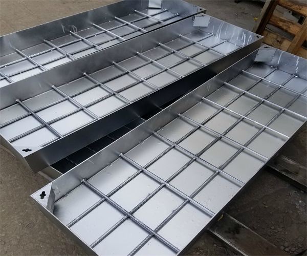 不銹鋼井蓋效果圖:城市美化的秘密武器 不銹鋼井蓋效果圖:城市美化的秘密武器