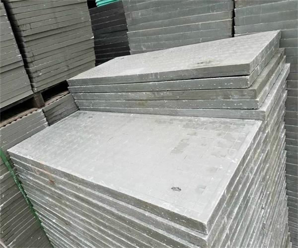 井蓋的有哪些 小區(qū)井蓋有幾種