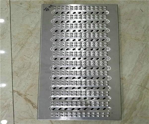 擋土墻排水溝 擋土墻排水孔設計規范