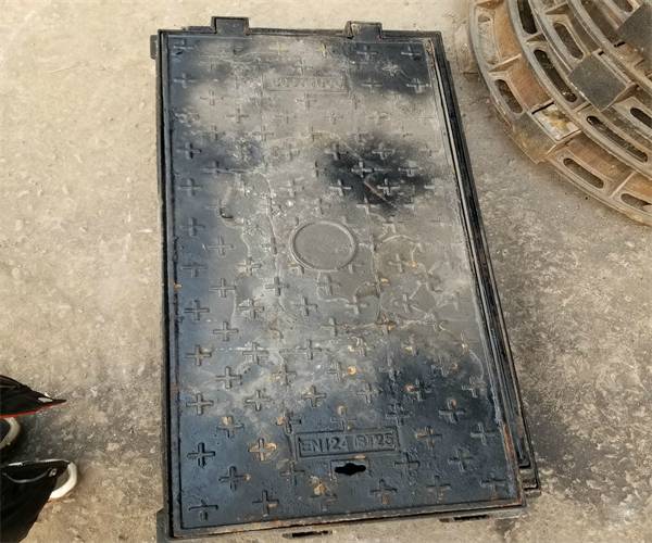 球墨鑄鐵溢流井700市政井 球墨鑄鐵井座