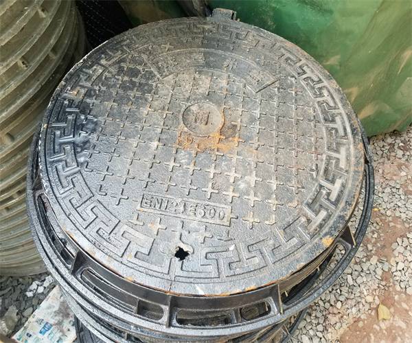 重型球墨鑄鐵井蓋等級(jí) 球墨鑄鐵重型井蓋重量及厚度