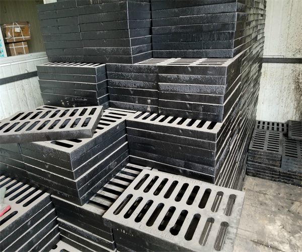 球墨鑄鐵篦子圖片：城市排水系統的堅固保障