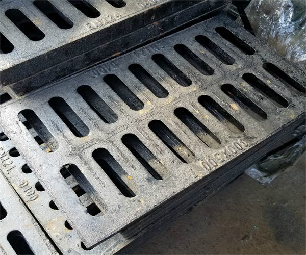 鑄鐵水篦子哪里買(鑄鐵水篦子D400)