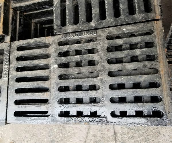 球墨鑄鐵溝蓋板規格介紹及選購指南