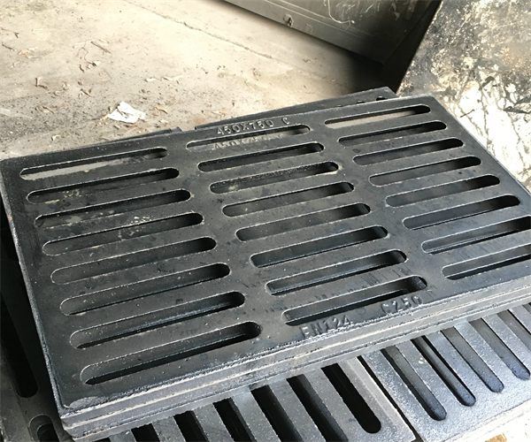 玻璃鋼蓋板——現(xiàn)代建筑與基礎(chǔ)設(shè)施的必備之選