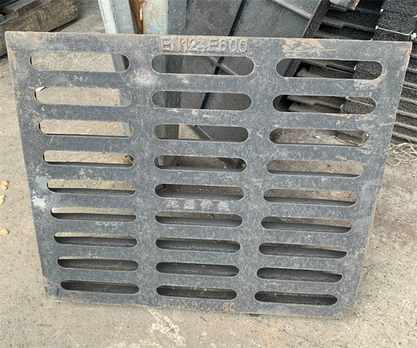 球墨鑄鐵溝蓋板規格介紹及選購指南