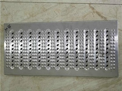 鑄鐵井蓋尺寸規(guī)格型號標(biāo)注方法 鑄鐵井蓋尺寸規(guī)格型號標(biāo)注方法圖片