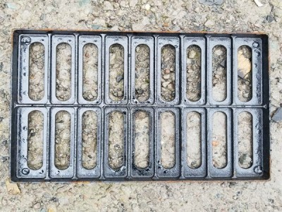 球墨鑄鐵水溝蓋板加底座：現代城市基礎設施的關鍵元素