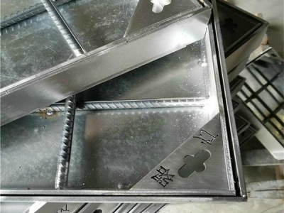 球墨鑄鐵井蓋厚度少合適用 球墨鑄鐵井蓋詳細尺寸