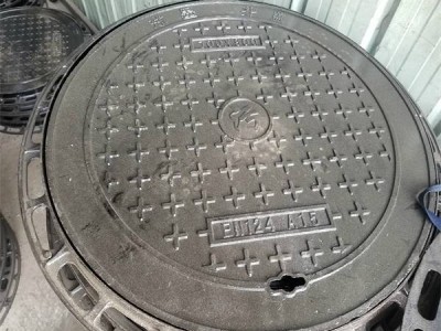 球墨鑄鐵井蓋方型廠家有哪些 球墨鑄鐵井蓋有哪些