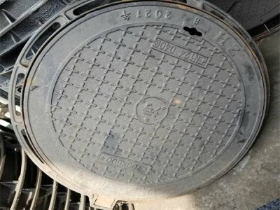 混凝土井圈圖片（水井用的水泥圈）