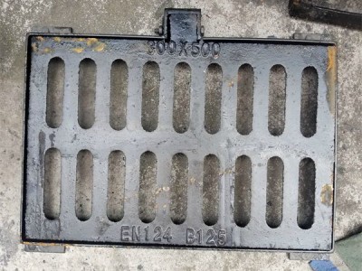 球墨鑄鐵水篦子 鑄鐵溝蓋板 300*500套篦帶外框