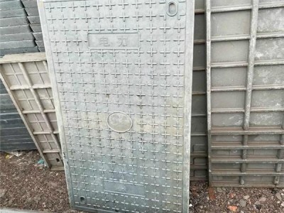 方形鑄鐵井蓋價格 方形鑄鐵井蓋價格表