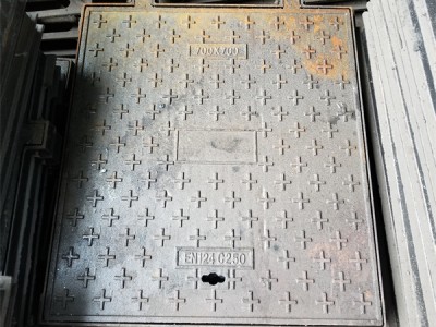 馬路排水溝水泥蓋板 馬路排水溝水泥蓋板強度要求