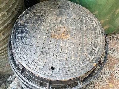 重型球墨鑄鐵井蓋等級 球墨鑄鐵重型井蓋重量及厚度