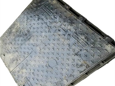 井蓋上字母代表的含義 井蓋上的字代表著什么意思