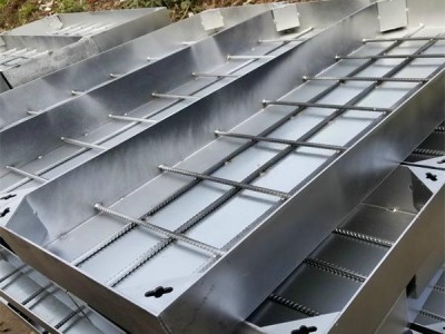 球墨鑄鐵井蓋井座700型少錢(qián) 600球墨鑄鐵井蓋廠(chǎng)家