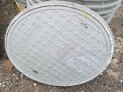 球墨鑄鐵井蓋哪里廠家些 球墨鑄鐵井蓋批發(fā)市場(chǎng)在哪里呢